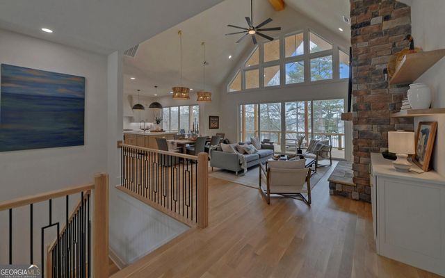 672 Tugaloo Heights Circle, Lavonia, GA 30553