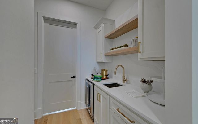 672 Tugaloo Heights Circle, Lavonia, GA 30553
