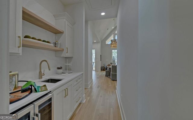 672 Tugaloo Heights Circle, Lavonia, GA 30553