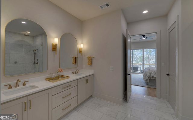672 Tugaloo Heights Circle, Lavonia, GA 30553