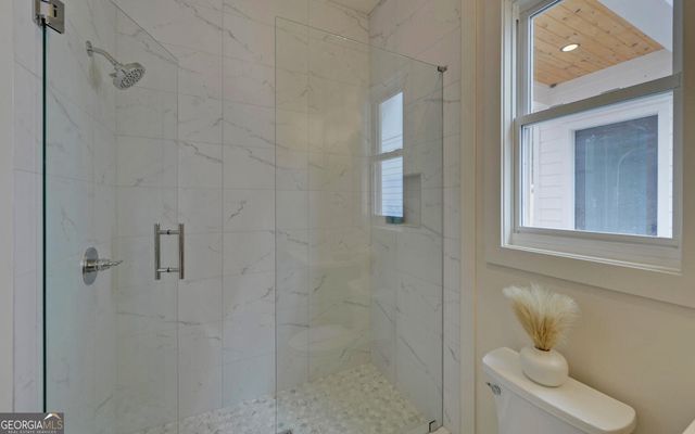 672 Tugaloo Heights Circle, Lavonia, GA 30553