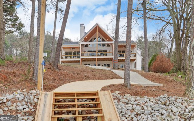 672 Tugaloo Heights Circle, Lavonia, GA 30553