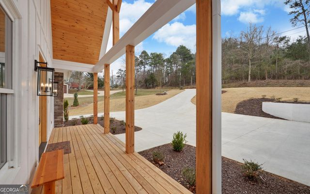 672 Tugaloo Heights Circle, Lavonia, GA 30553