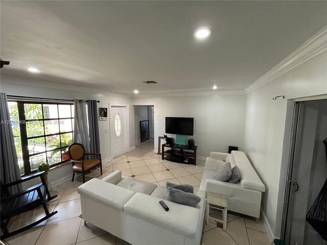 3650 SW 39th Ave, West Park, FL 33023
