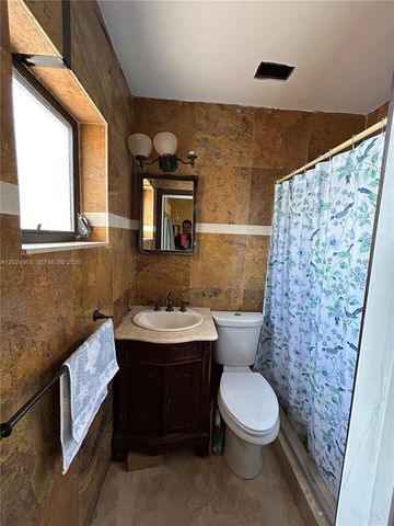 3650 SW 39th Ave, West Park, FL 33023
