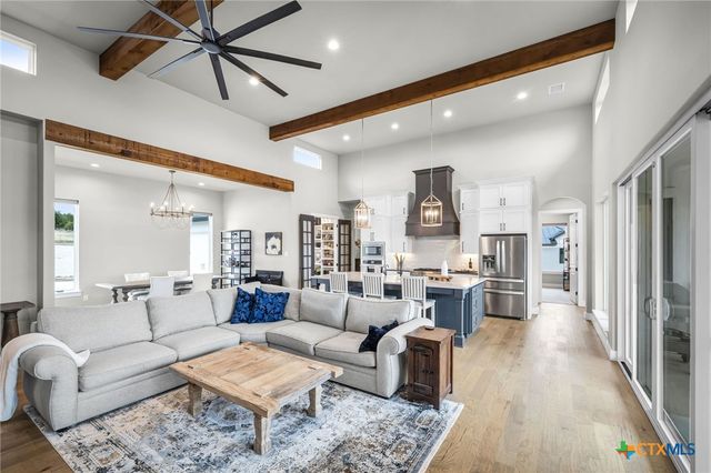 1326 Via Principale, New Braunfels, TX 78132