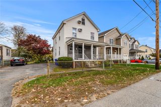 30 Metacomet Avenue, East Providence, RI 02916