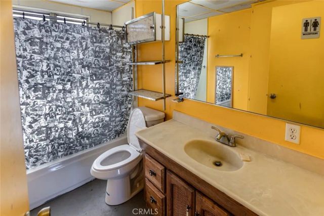 9711 Wheatland Avenue, Shadow Hills, CA 91040