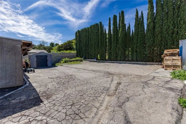 9711 Wheatland Avenue, Shadow Hills, CA 91040