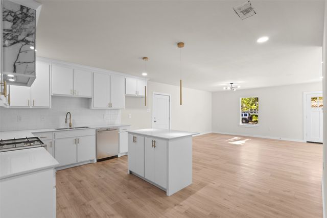 916 Blandin Street, Fort Worth, TX 76111