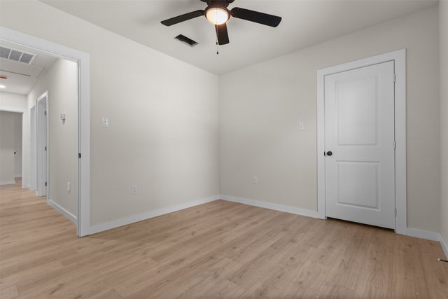 916 Blandin Street, Fort Worth, TX 76111