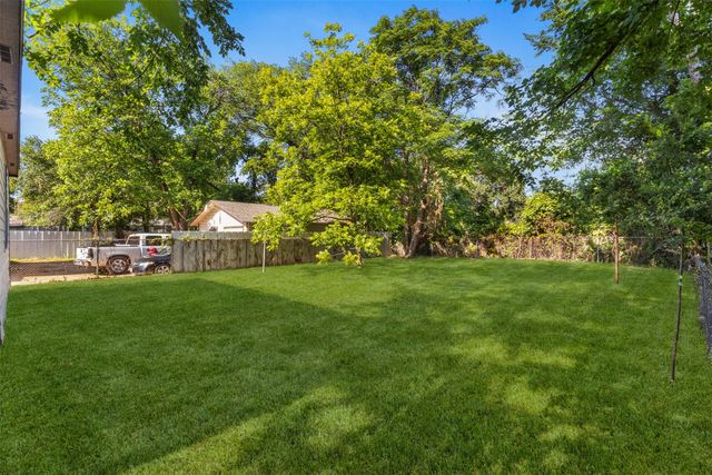 916 Blandin Street, Fort Worth, TX 76111