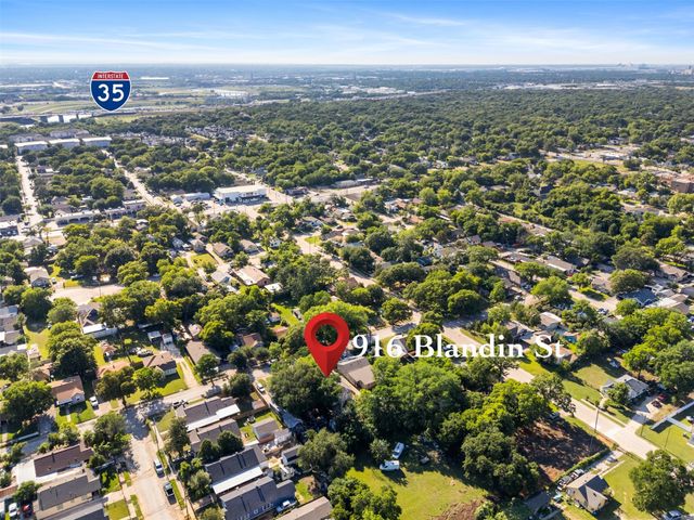 916 Blandin Street, Fort Worth, TX 76111