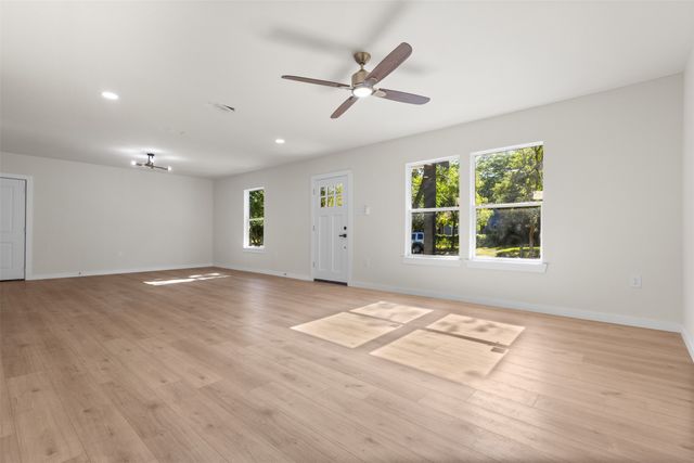 916 Blandin Street, Fort Worth, TX 76111