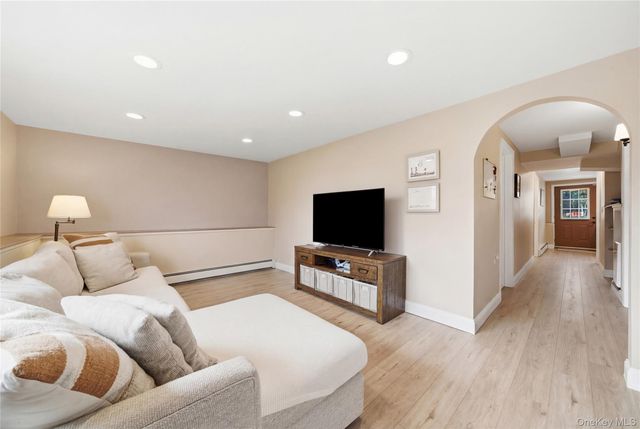 214 Ralph Avenue, Babylon, NY 11702