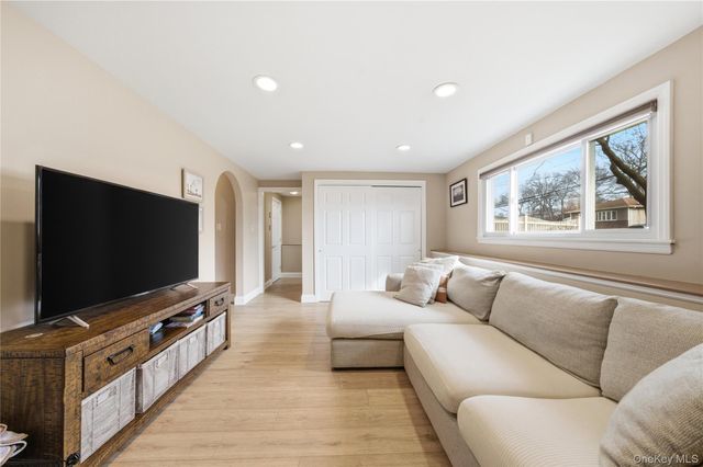 214 Ralph Avenue, Babylon, NY 11702