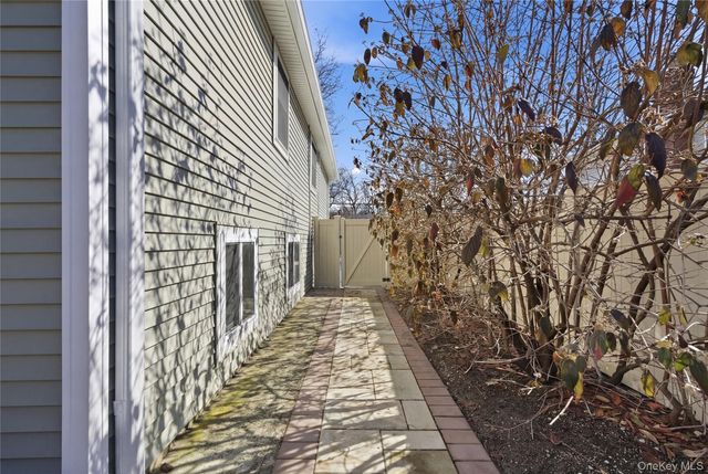 214 Ralph Avenue, Babylon, NY 11702