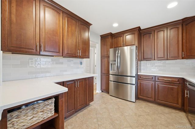 214 Ralph Avenue, Babylon, NY 11702