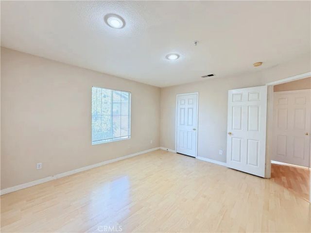 5793 Oakdale Ln, Fontana, CA 92336