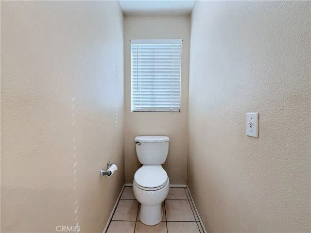 5793 Oakdale Ln, Fontana, CA 92336