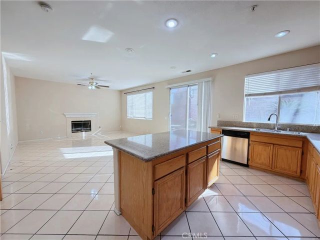 5793 Oakdale Ln, Fontana, CA 92336