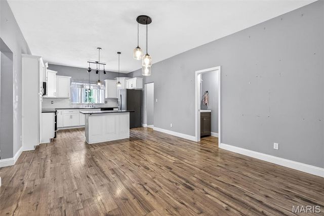 112 N White Oak Street, Desloge, MO 63601