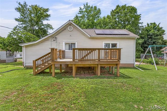 112 N White Oak Street, Desloge, MO 63601