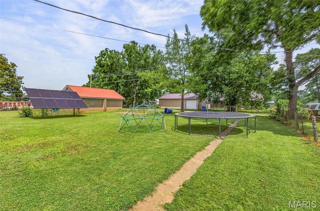 112 N White Oak Street, Desloge, MO 63601