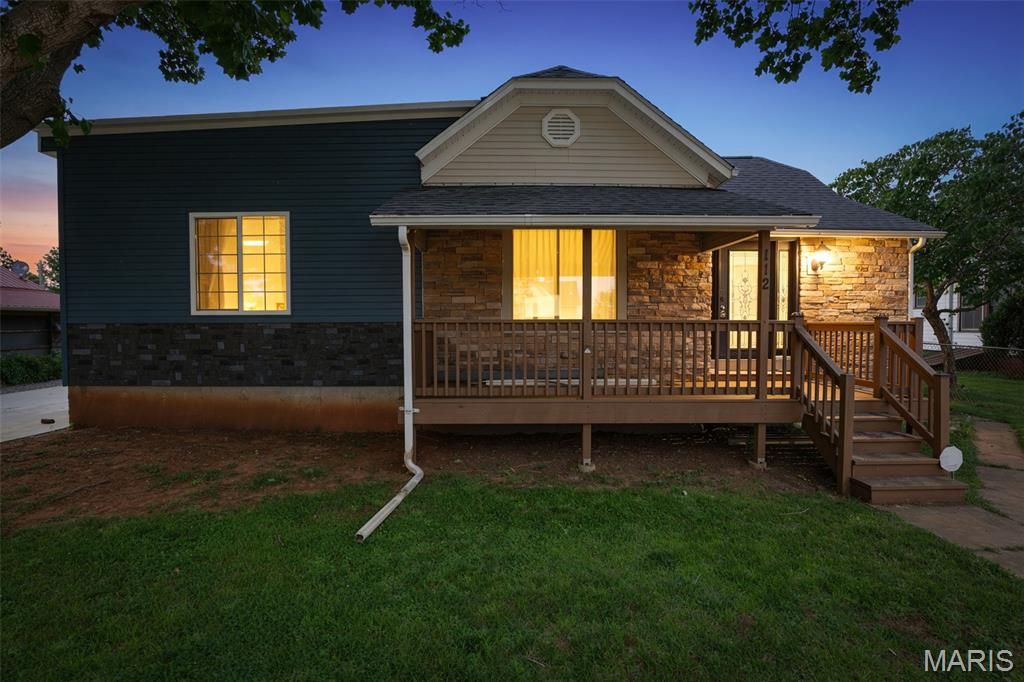 112 N White Oak Street, Desloge, MO 63601