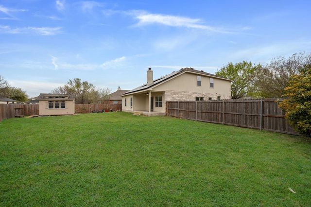 304 Gainer DR, Hutto, TX 78634