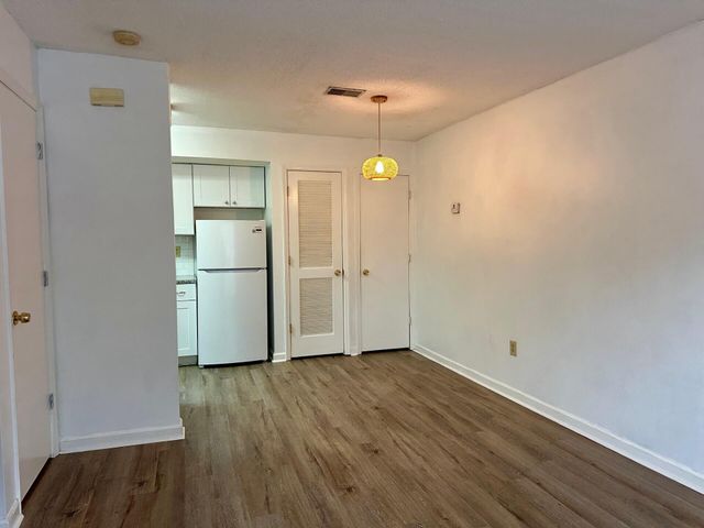 2494 Etiwan Avenue B9, Charleston, SC 29414