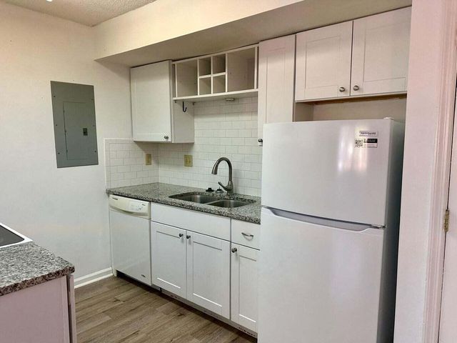 2494 Etiwan Avenue B9, Charleston, SC 29414