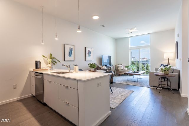 600 S Duke Street S 44, Durham, NC 27701