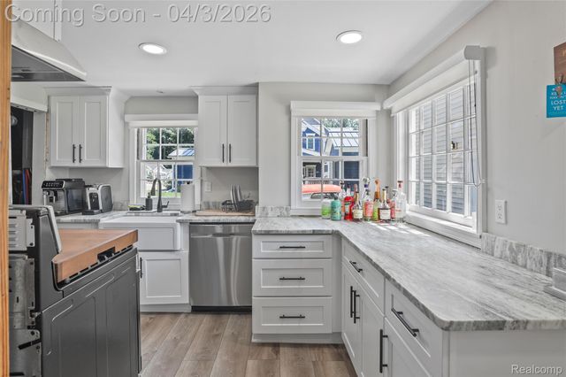 3051 Elmwood Drive, Fort Gratiot Charter Township, MI 48059