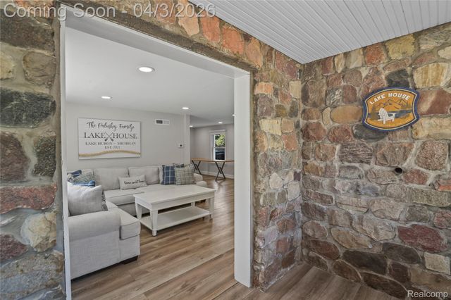 3051 Elmwood Drive, Fort Gratiot Charter Township, MI 48059