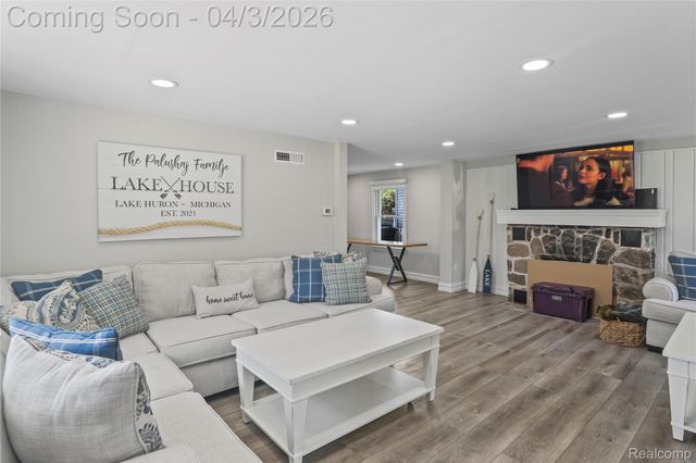 3051 Elmwood Drive, Fort Gratiot Charter Township, MI 48059