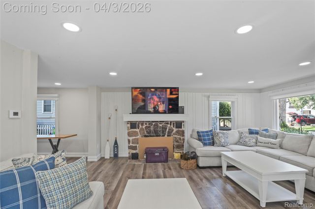 3051 Elmwood Drive, Fort Gratiot Charter Township, MI 48059