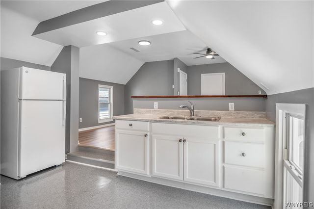 240 14th Street, Buffalo, NY 14213