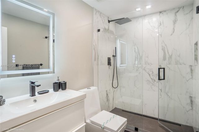 1035 NW 48th St -, Miami, FL 33127