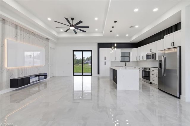 765 Chambers ST E, Lehigh Acres, FL 33974