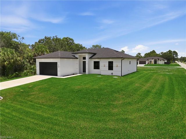 765 Chambers ST E, Lehigh Acres, FL 33974