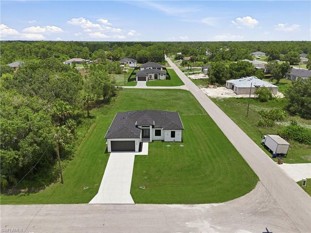 765 Chambers ST E, Lehigh Acres, FL 33974