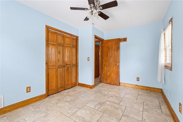 707 NE 115th Terrace, Kansas City, MO 64155
