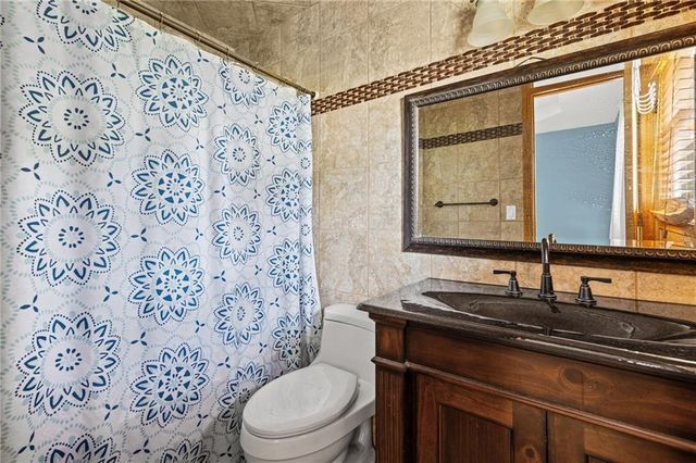 707 NE 115th Terrace, Kansas City, MO 64155