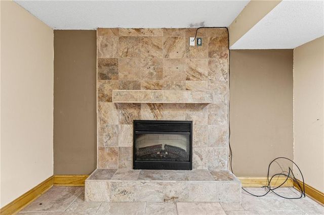 707 NE 115th Terrace, Kansas City, MO 64155