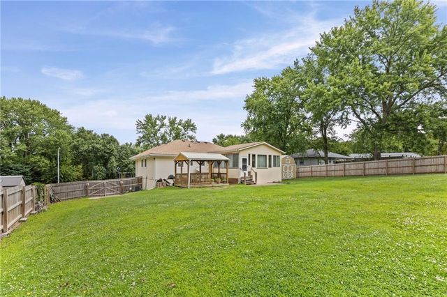 707 NE 115th Terrace, Kansas City, MO 64155