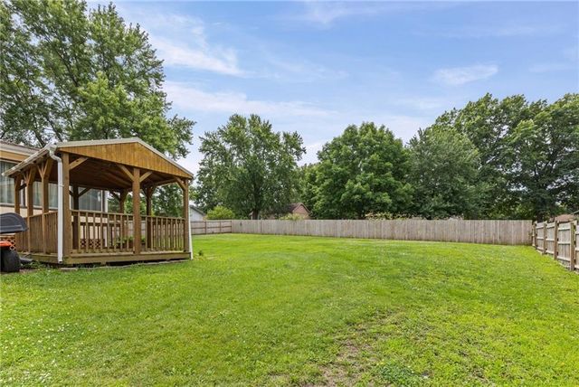 707 NE 115th Terrace, Kansas City, MO 64155