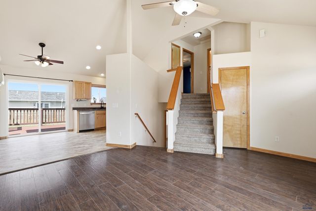 757 OLD CAVALRY RD, Rapid City, SD 57719