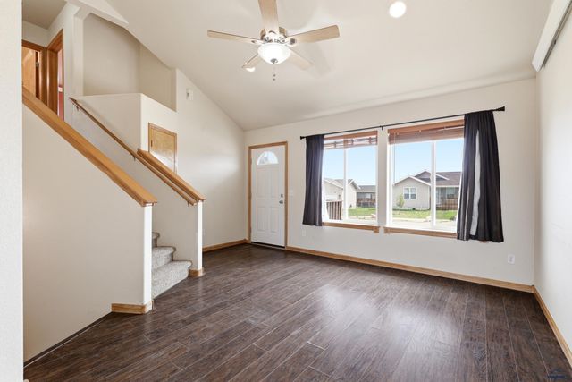 757 OLD CAVALRY RD, Rapid City, SD 57719
