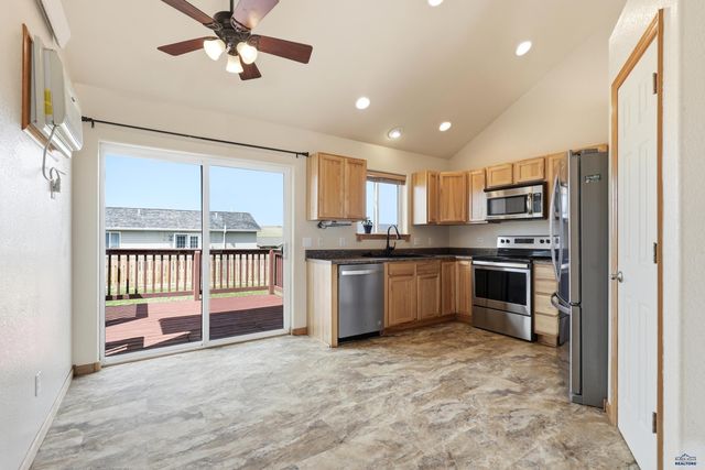 757 OLD CAVALRY RD, Rapid City, SD 57719
